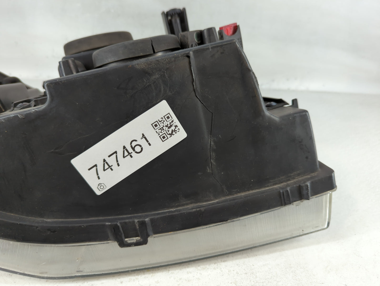 2002-2006 Gmc Envoy Xl Passenger Right Oem Head Light Headlight Lamp - Oemusedautoparts1.com