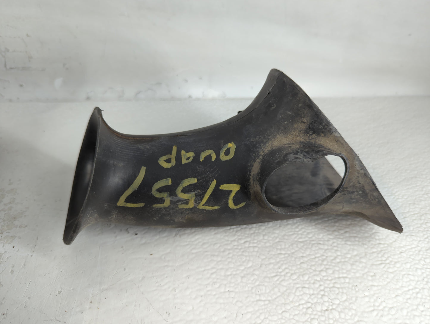 2002-2004 Chevrolet Trailblazer Ext Air Cleaner Intake-duct Hose Tube - Oemusedautoparts1.com