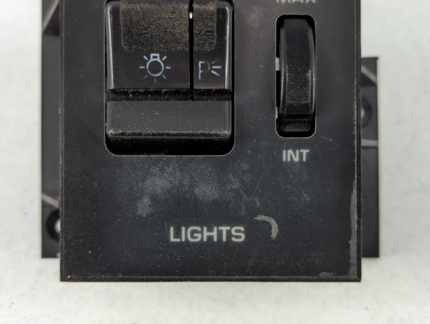 1992-1996 Buick Roadmaster Headlight Head Light Switch Lamp Control - Oemusedautoparts1.com