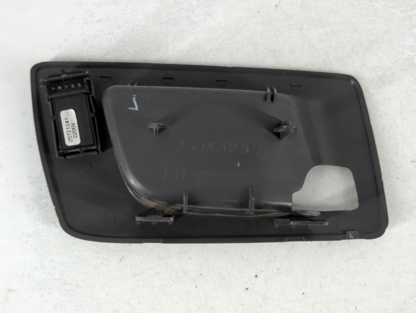 2003-2007 Cadillac Cts Master Power Window Switch Replacement Driver Side Left P/N:25743290 Fits Fits 2003 2004 2005 2006 2007 OEM Used Auto Parts - Oemusedautoparts1.com