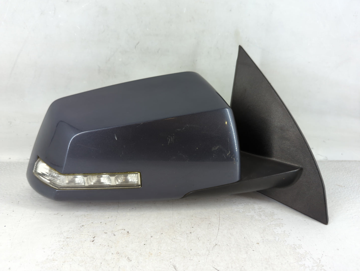 2009 Saturn Outlook Side Mirror Replacement Passenger Right View Door Mirror P/N:22842482 Fits OEM Used Auto Parts - Oemusedautoparts1.com
