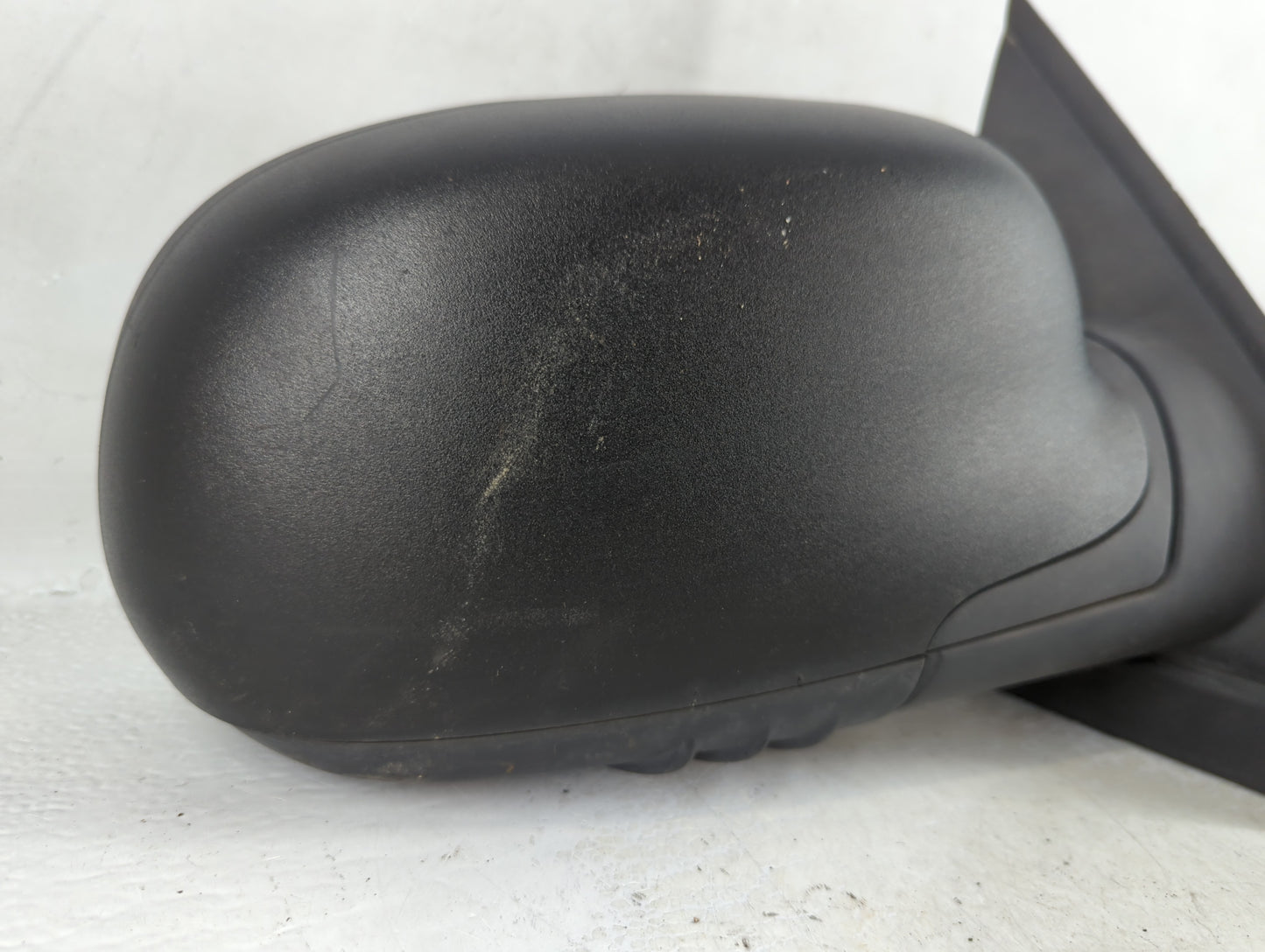 2006-2009 Gmc Envoy Passenger Right Side View Manual Door Mirror Black - Oemusedautoparts1.com
