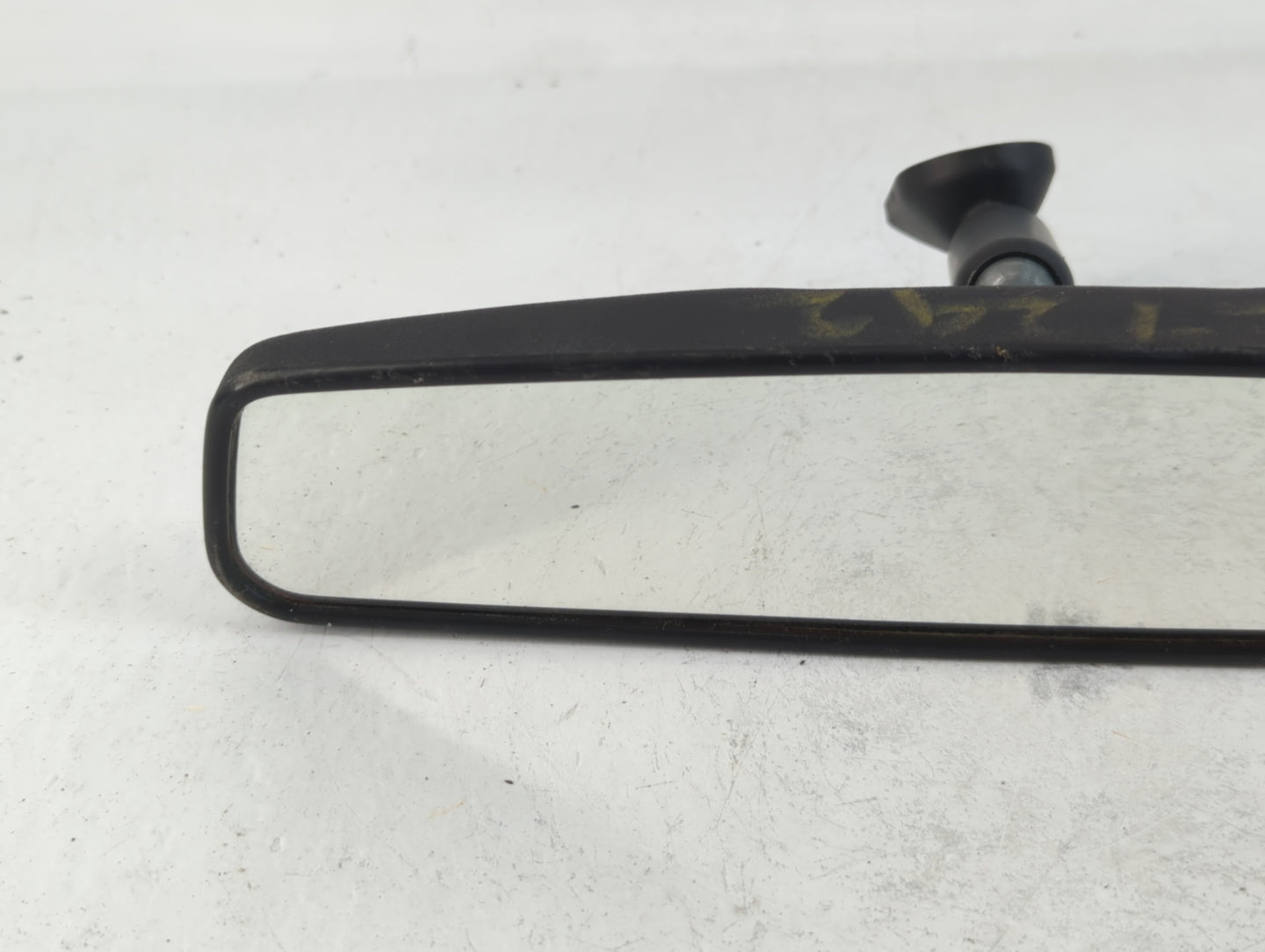 2000-2009 Pontiac Montana Interior Rear View Mirror Replacement OEM P/N:E8 011083 Fits OEM Used Auto Parts - Oemusedautoparts1.com