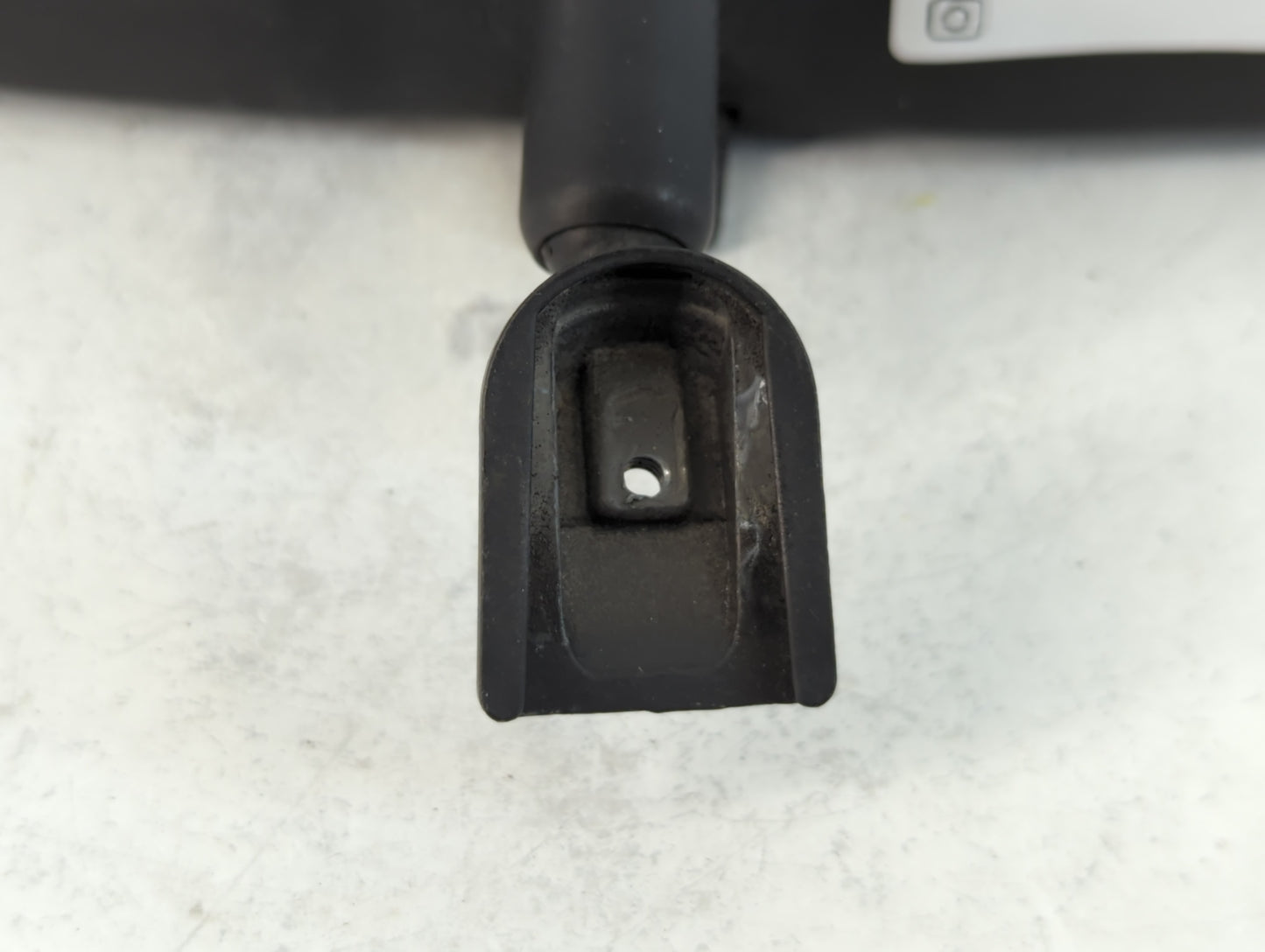 2000-2009 Pontiac Montana Interior Rear View Mirror Replacement OEM P/N:E8 011083 Fits OEM Used Auto Parts - Oemusedautoparts1.com