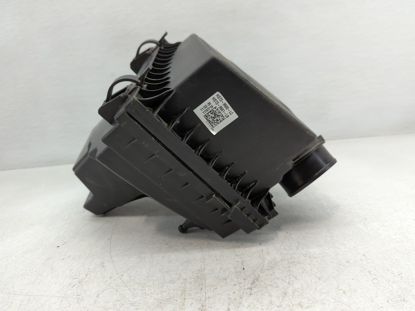 2018 Ford Fusion Air Cleaner Intake-duct Hose Tube - Oemusedautoparts1.com