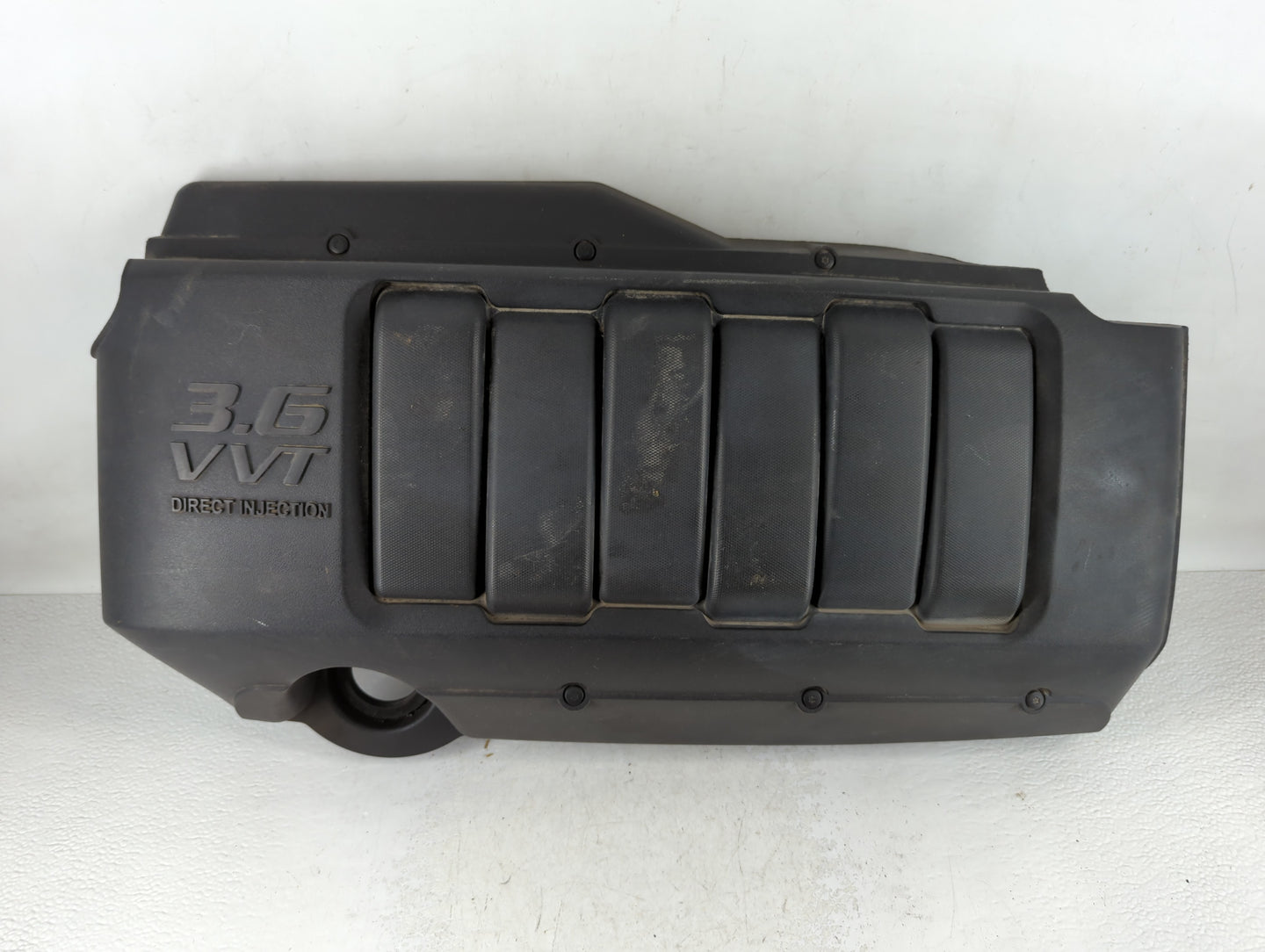 2010 Gmc Acadia Engine Cover - Oemusedautoparts1.com