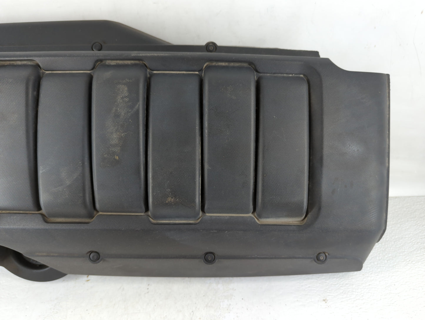 2010 Gmc Acadia Engine Cover - Oemusedautoparts1.com