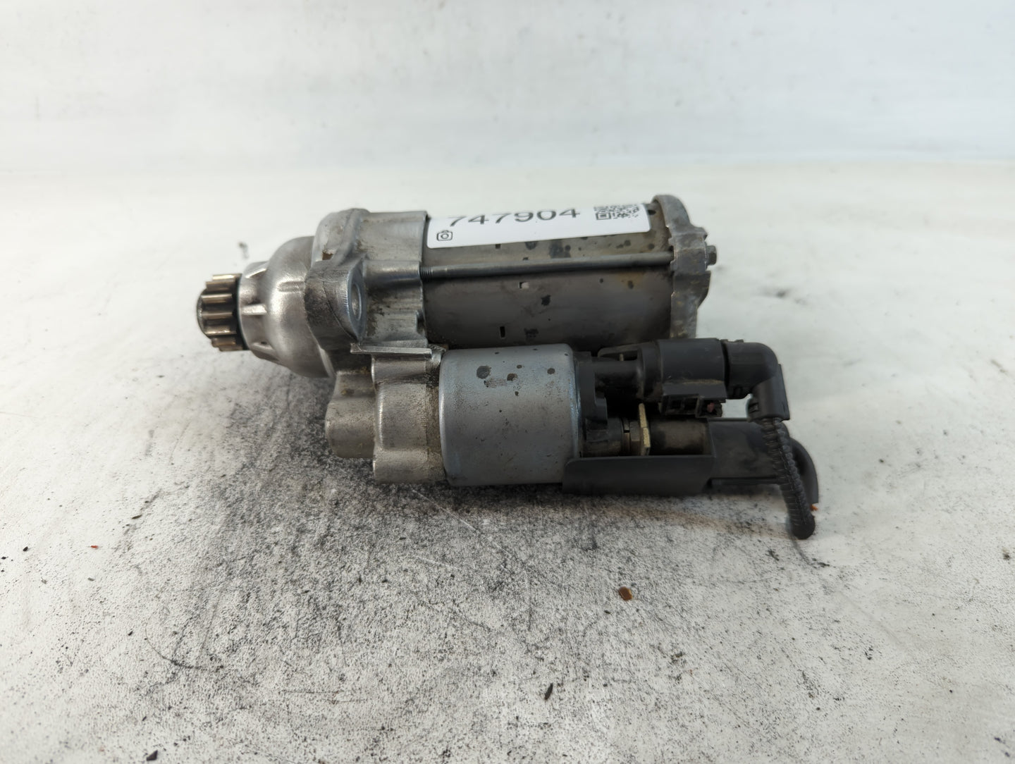 2015-2018 Volkswagen Golf Car Starter Motor Solenoid OEM P/N:00160427 001 177 008 Fits OEM Used Auto Parts - Oemusedautoparts1.com