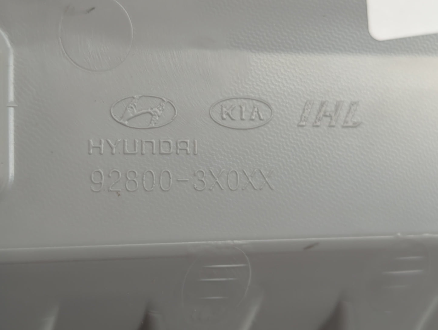 2012 Hyundai Elantra Overhead Roof Console - Oemusedautoparts1.com