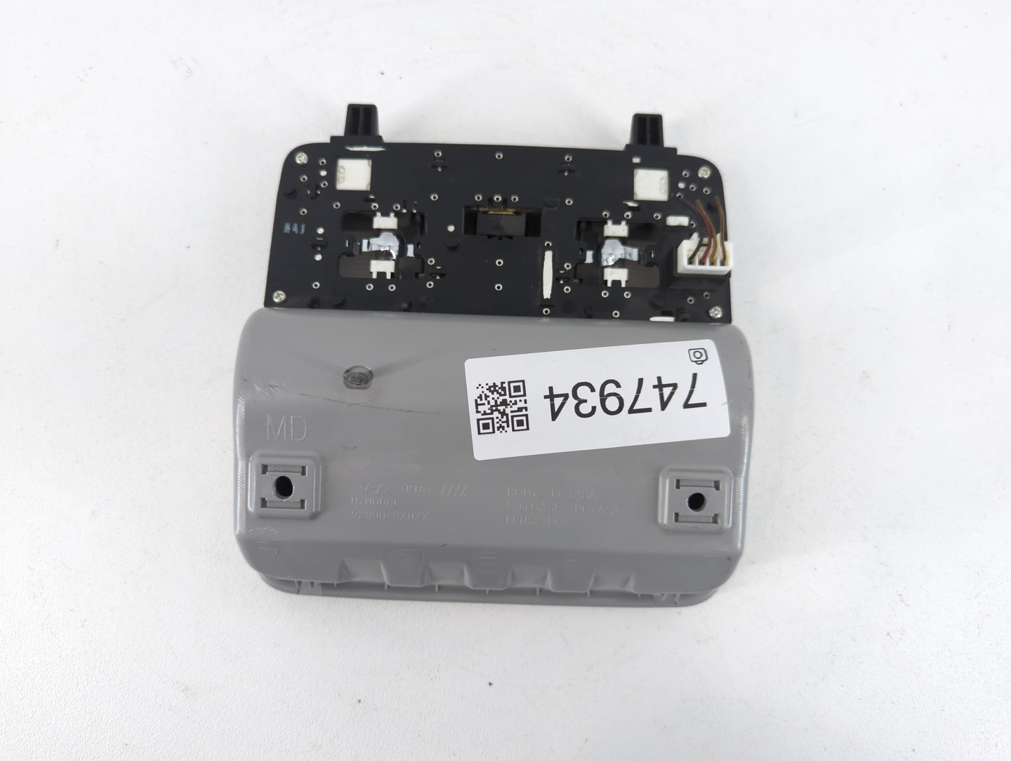 2012 Hyundai Elantra Overhead Roof Console - Oemusedautoparts1.com
