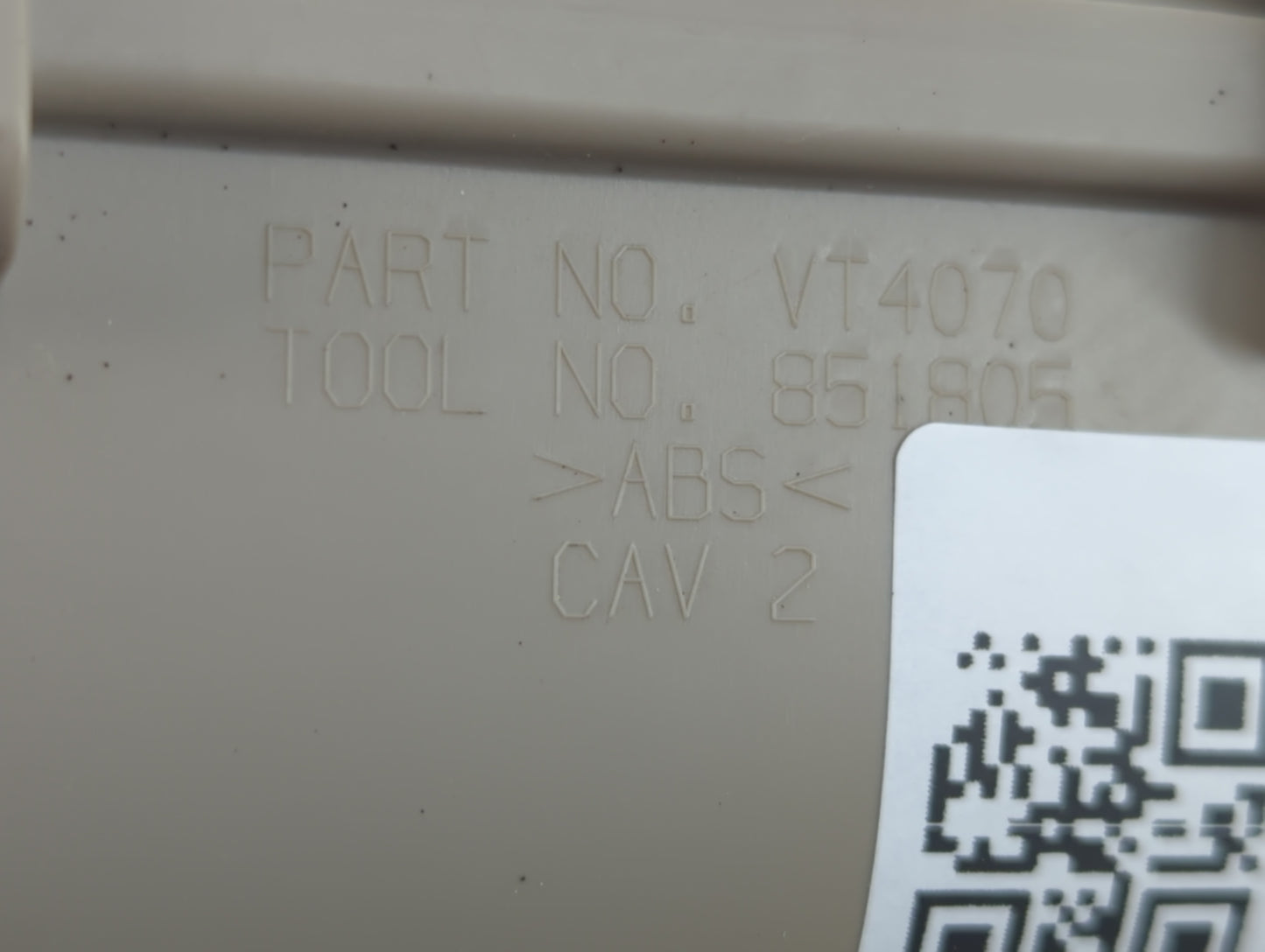 2005 Chrysler 300 Overhead Roof Console - Oemusedautoparts1.com