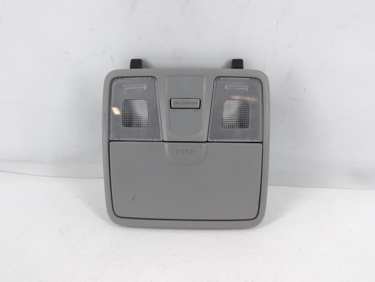 2013 Hyundai Elantra Overhead Roof Console - Oemusedautoparts1.com