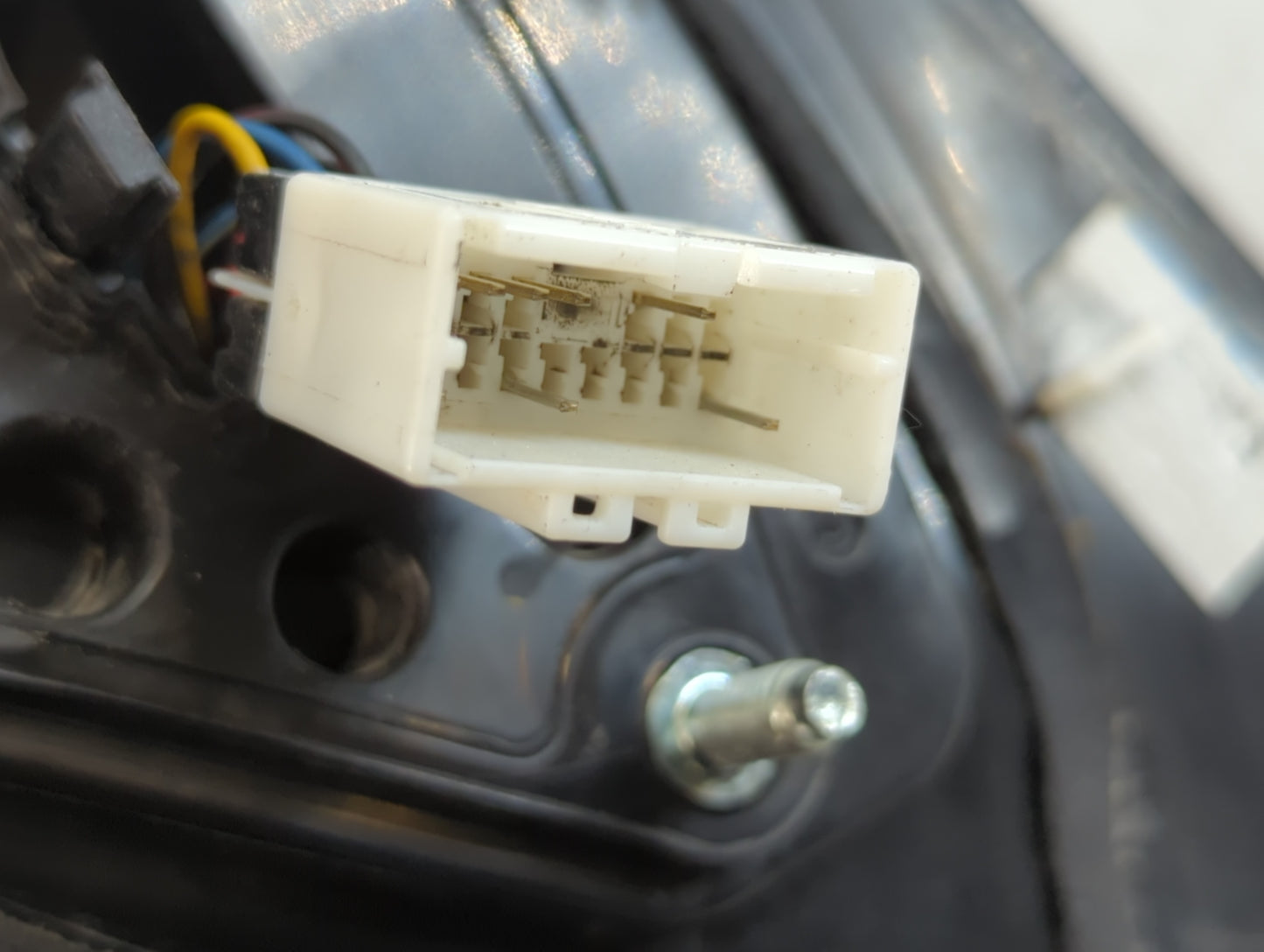 2018-2020 Hyundai Elantra Side Mirror Replacement Passenger Right View Door Mirror P/N:IIIE4044782 Fits Fits 2018 2019 2020 OEM Used Auto Parts - Oemusedautoparts1.com