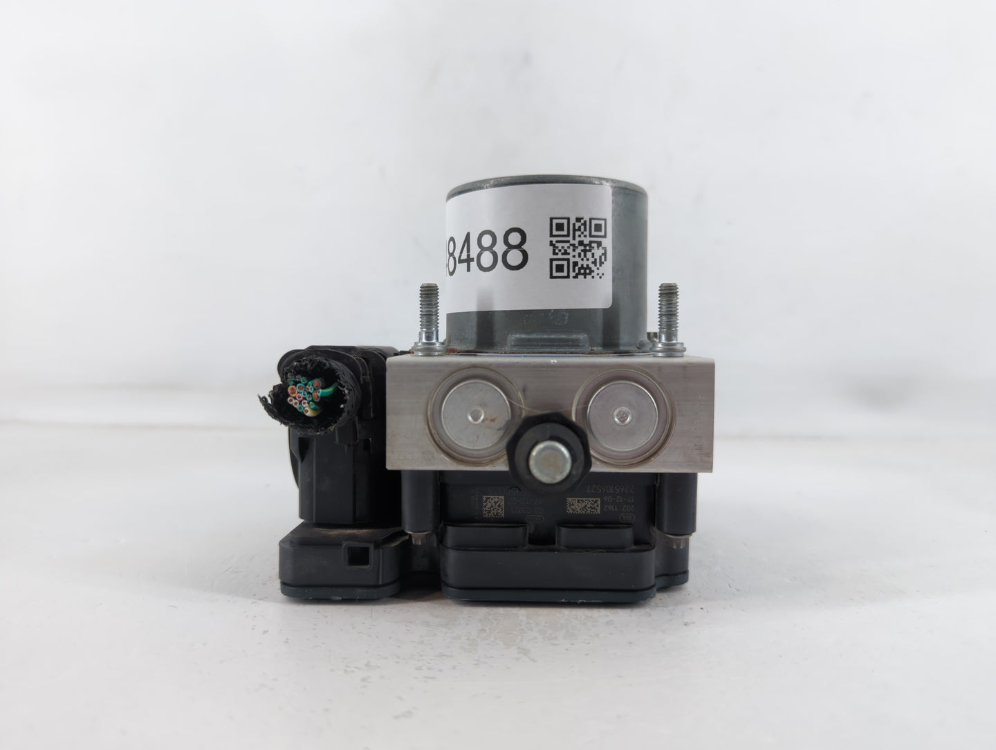 2018 Dodge Caravan ABS Pump Control Module Replacement P/N:P68183803AD Fits Fits 2015 2016 2017 2019 2020 OEM Used Auto Parts - Oemusedautoparts1.com