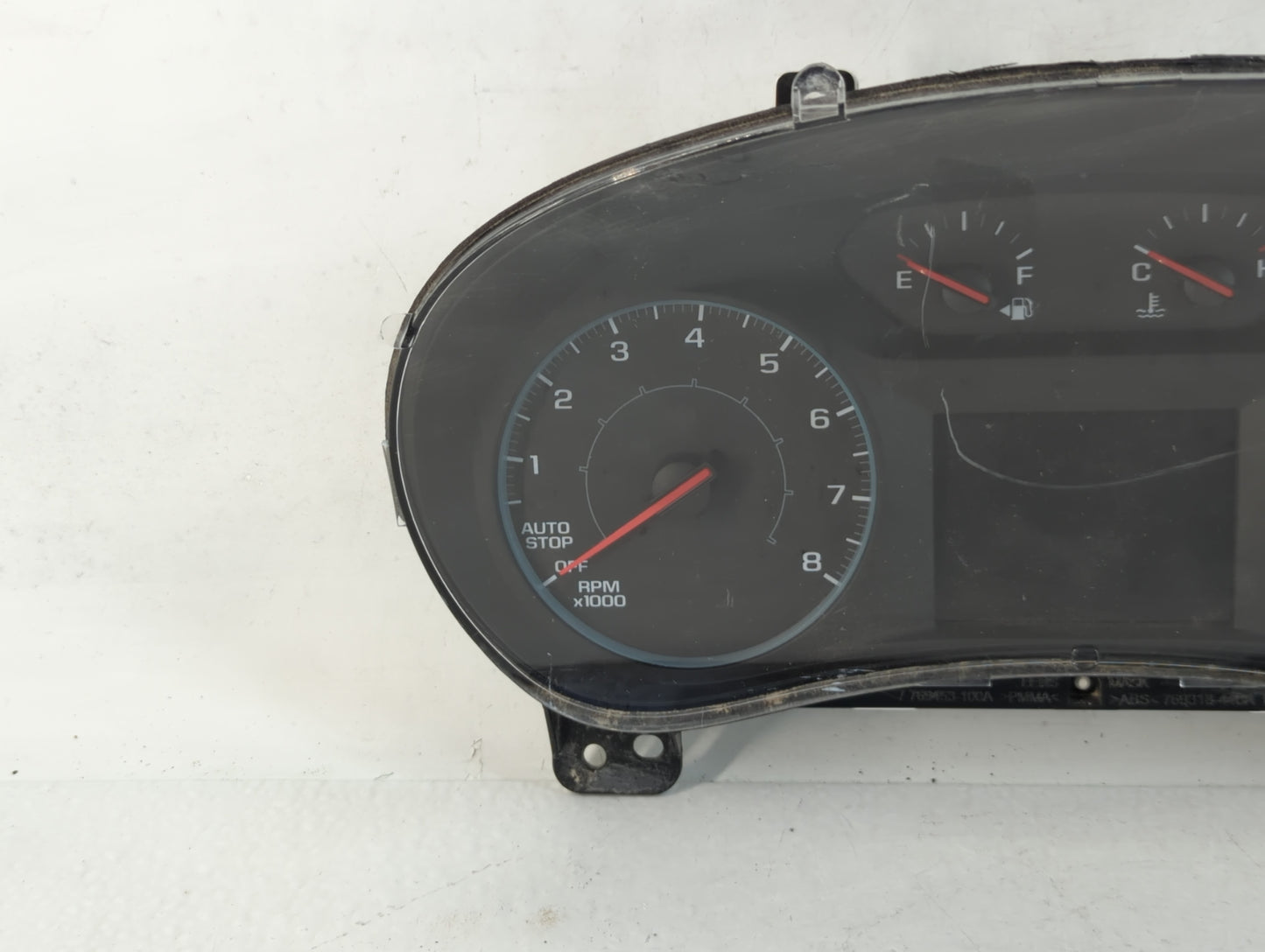 2019-2022 Chevrolet Equinox Instrument Cluster Speedometer Gauges P/N:84625643 Fits Fits 2019 2020 2021 2022 OEM Used Auto Parts - Oemusedautoparts1.com