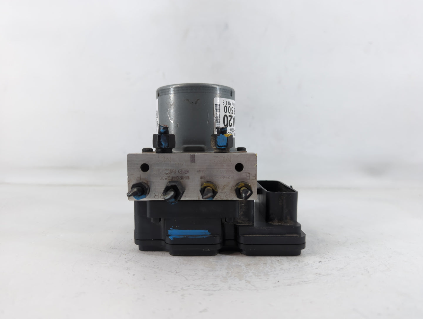 2018-2020 Hyundai Elantra ABS Pump Control Module Replacement P/N:58920-F2500 F2589-20500 Fits Fits 2018 2019 2020 OEM Used Auto Parts - Oemusedautoparts1.com