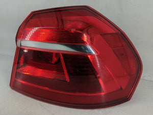 2016 Volkswagen Passat Tail Light Assembly Passenger Right OEM P/N:561.945.096.N Fits OEM Used Auto Parts