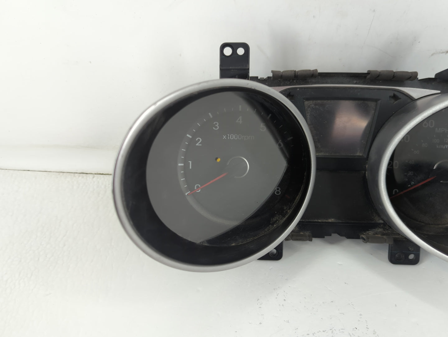 2013 Hyundai Tucson Instrument Cluster Speedometer Gauges P/N:94001-2S015 Fits OEM Used Auto Parts - Oemusedautoparts1.com