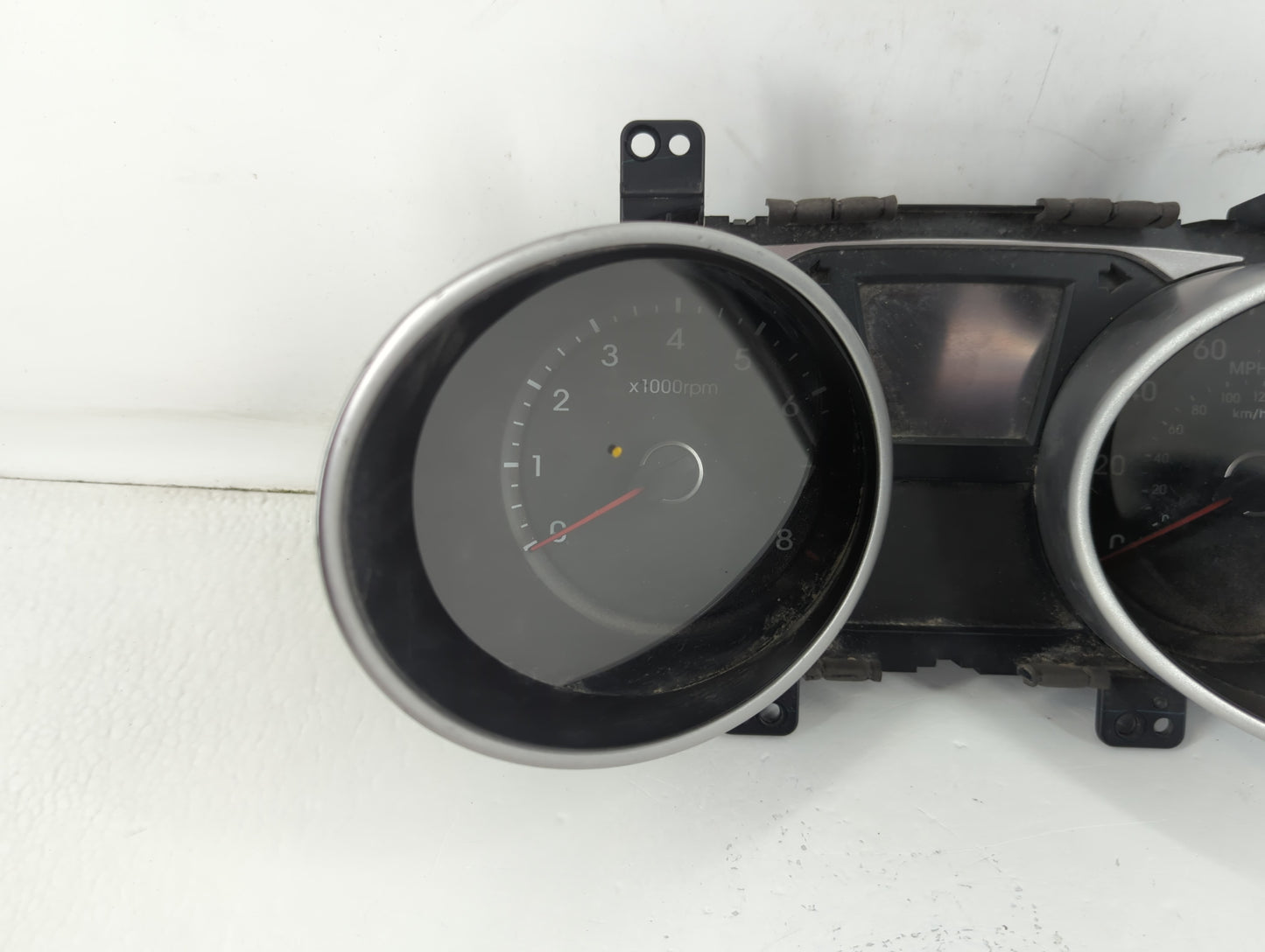 2013 Hyundai Tucson Instrument Cluster Speedometer Gauges P/N:94001-2S015 Fits OEM Used Auto Parts - Oemusedautoparts1.com