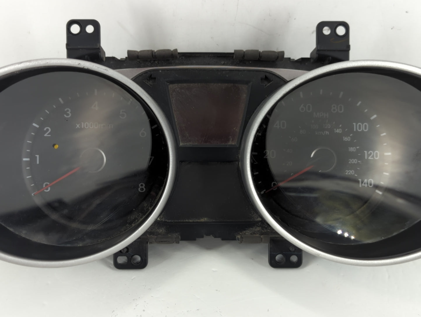 2013 Hyundai Tucson Instrument Cluster Speedometer Gauges P/N:94001-2S015 Fits OEM Used Auto Parts - Oemusedautoparts1.com