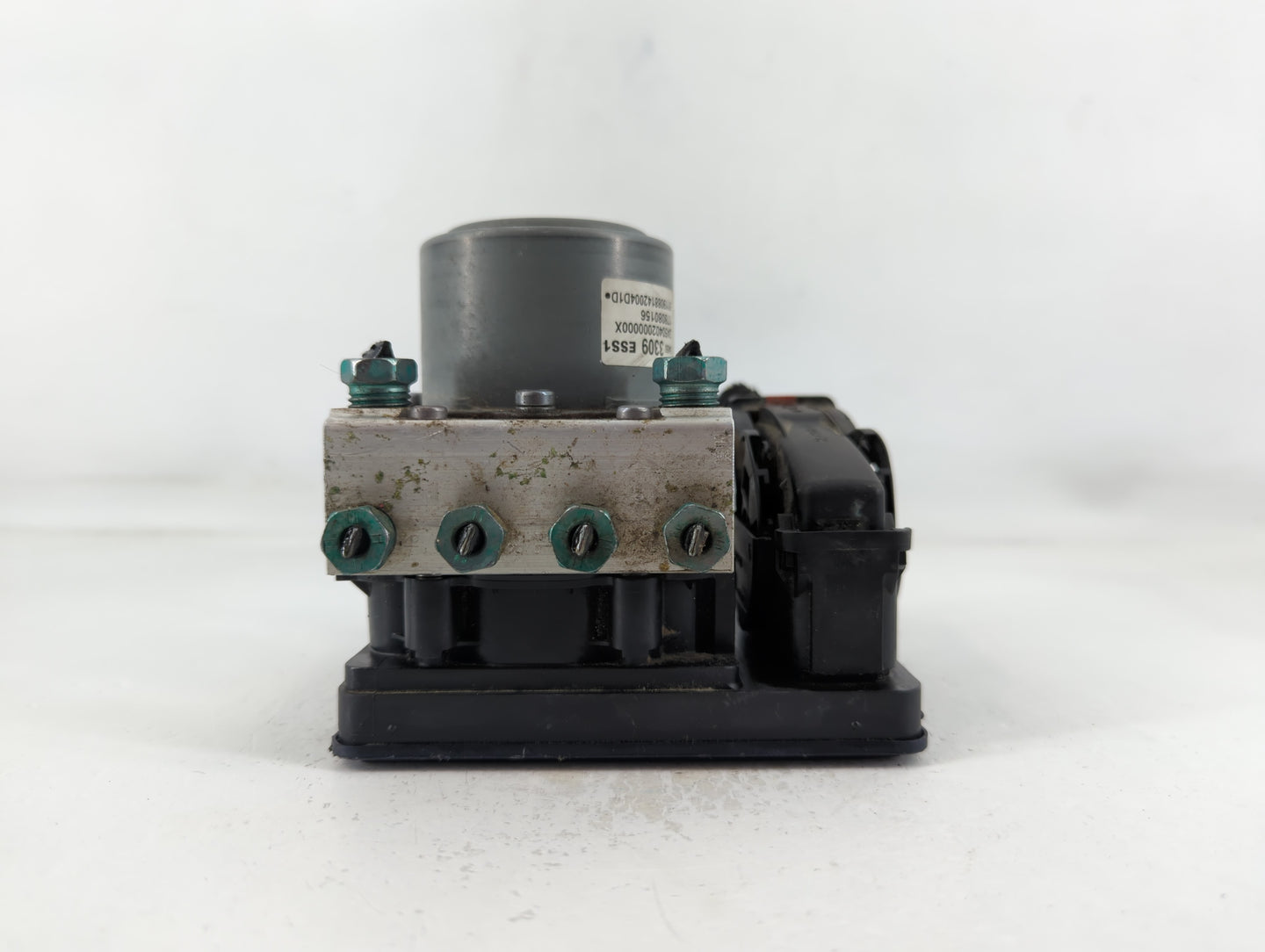 2019-2022 Chevrolet Traverse ABS Pump Control Module Replacement P/N:84503309 Fits Fits 2019 2020 2021 2022 OEM Used Auto Parts - Oemusedautoparts1.com