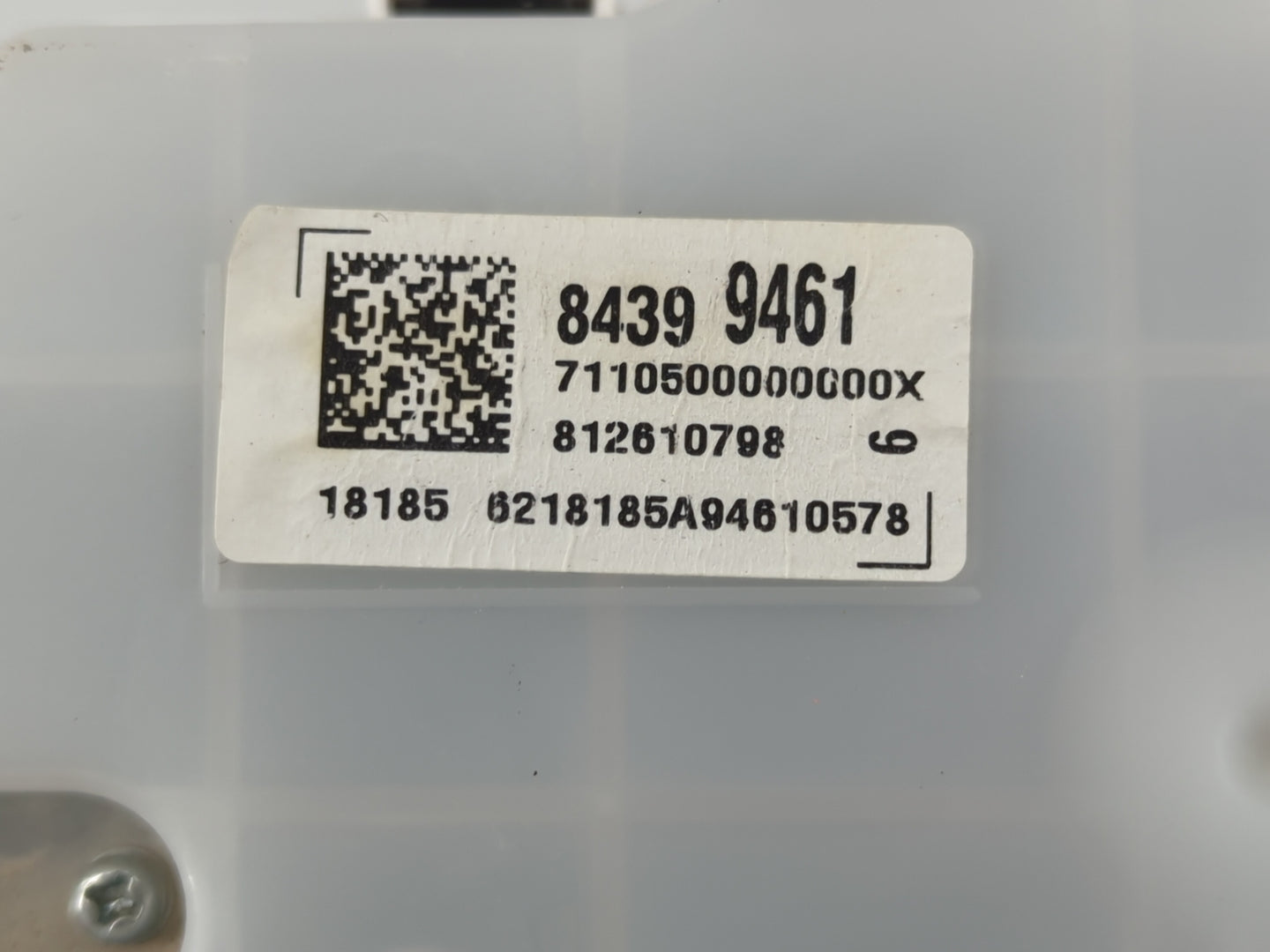 2019 Chevrolet Traverse Instrument Cluster Speedometer Gauges P/N:84399461 Fits OEM Used Auto Parts - Oemusedautoparts1.com