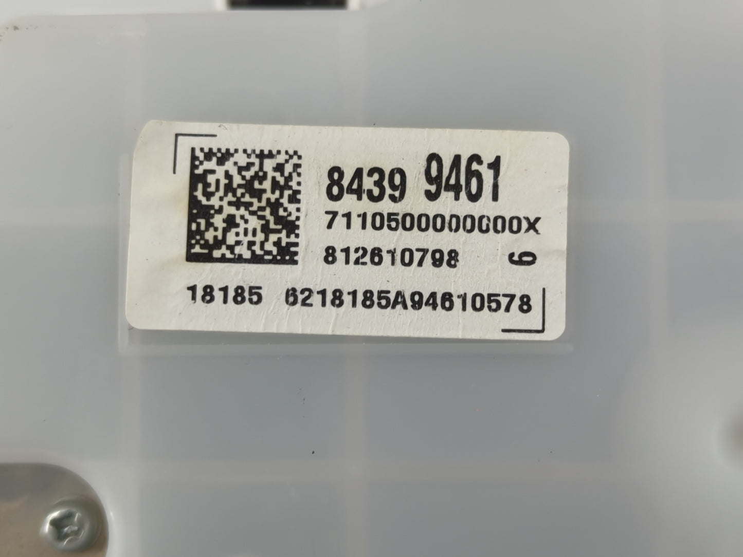 2019 Chevrolet Traverse Instrument Cluster Speedometer Gauges P/N:84399461 Fits OEM Used Auto Parts - Oemusedautoparts1.com