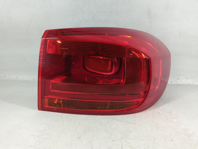 2012-2018 Volkswagen Tiguan Tail Light Assembly Passenger Right OEM P/N:178933 Fits Fits 2012 2013 2014 2015 2016 2017 2018 OEM Used Auto Parts