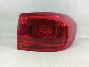 2012-2018 Volkswagen Tiguan Tail Light Assembly Passenger Right OEM P/N:178933 Fits Fits 2012 2013 2014 2015 2016 2017 2018 OEM Used Auto Parts