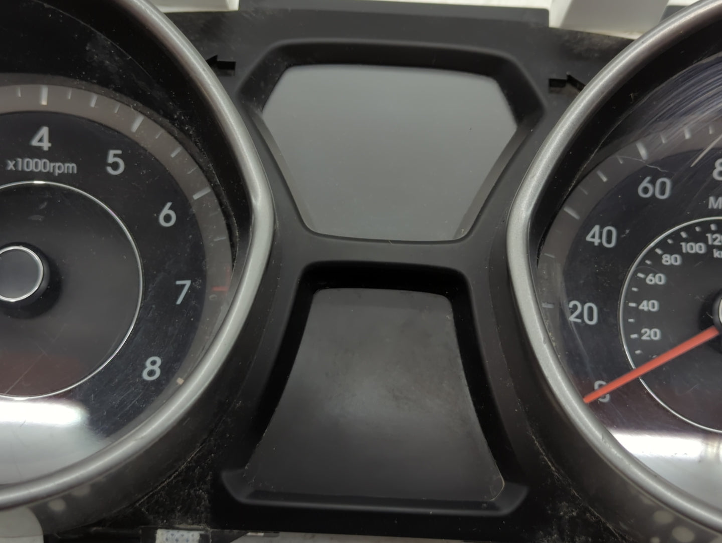2011-2012 Hyundai Elantra Instrument Cluster Speedometer Gauges P/N:94001-3Y120 Fits Fits 2011 2012 OEM Used Auto Parts - Oemusedautoparts1.com