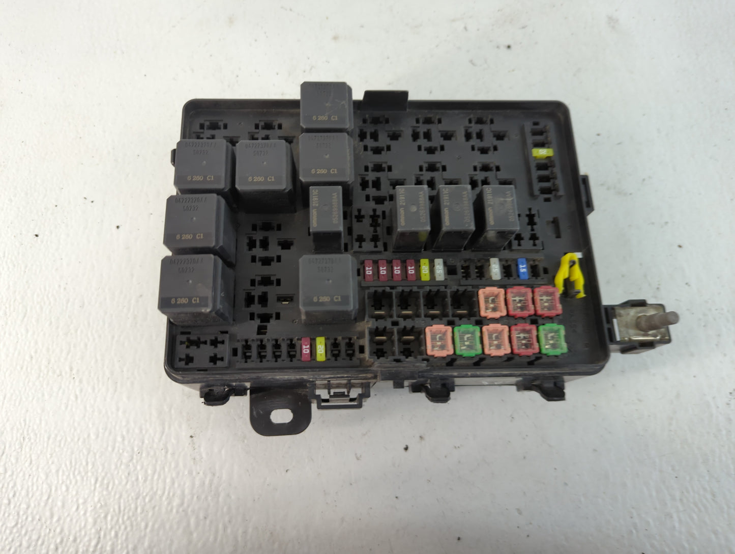 2017 Dodge Challenger Fusebox Fuse Box Panel Relay Module P/N:P68304805AC Fits OEM Used Auto Parts - Oemusedautoparts1.com