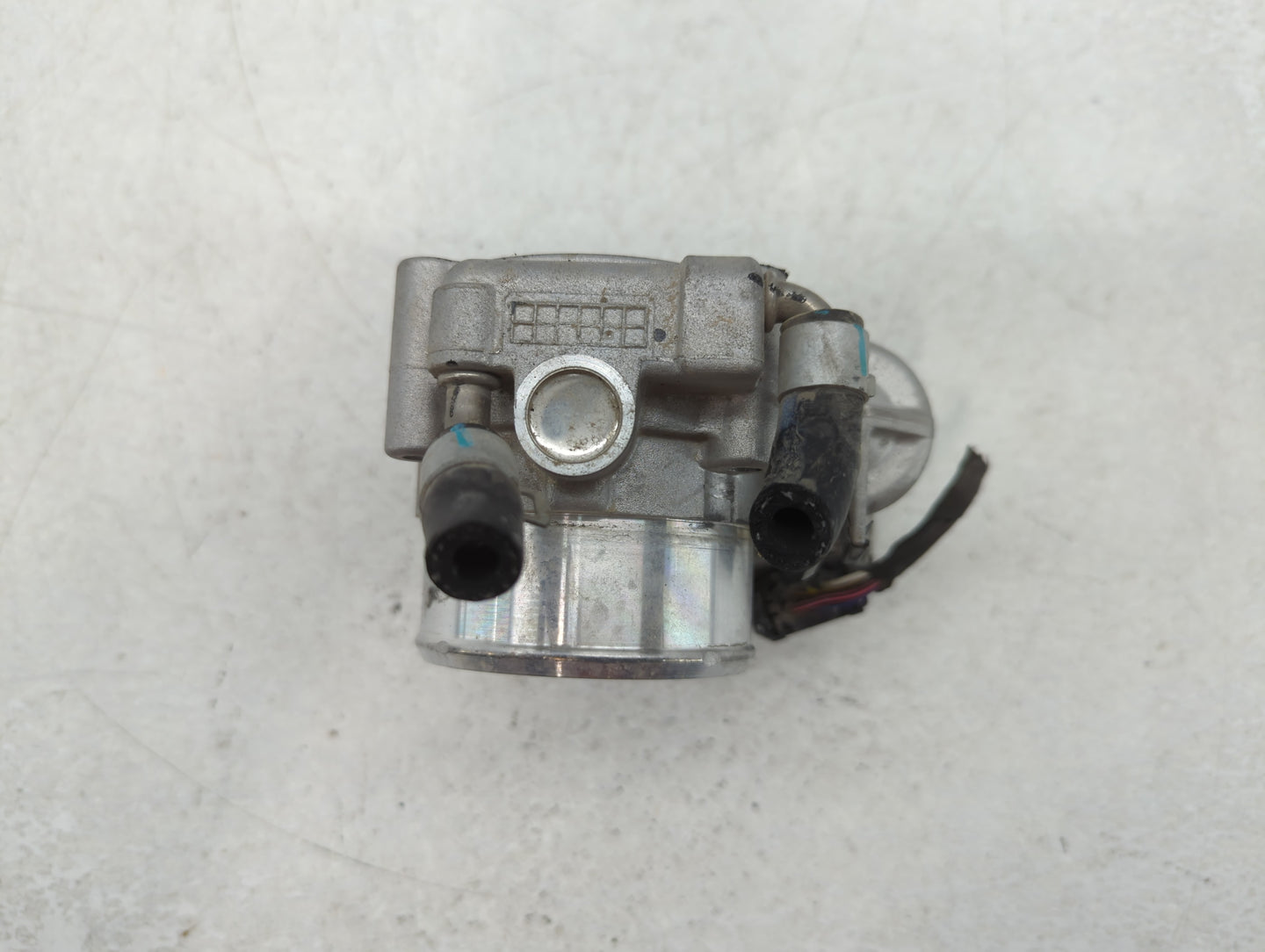 2015-2019 Hyundai Sonata Throttle Body P/N:35100-2G600 Fits Fits 2015 2016 2017 2018 2019 2020 2021 OEM Used Auto Parts - Oemusedautoparts1.com