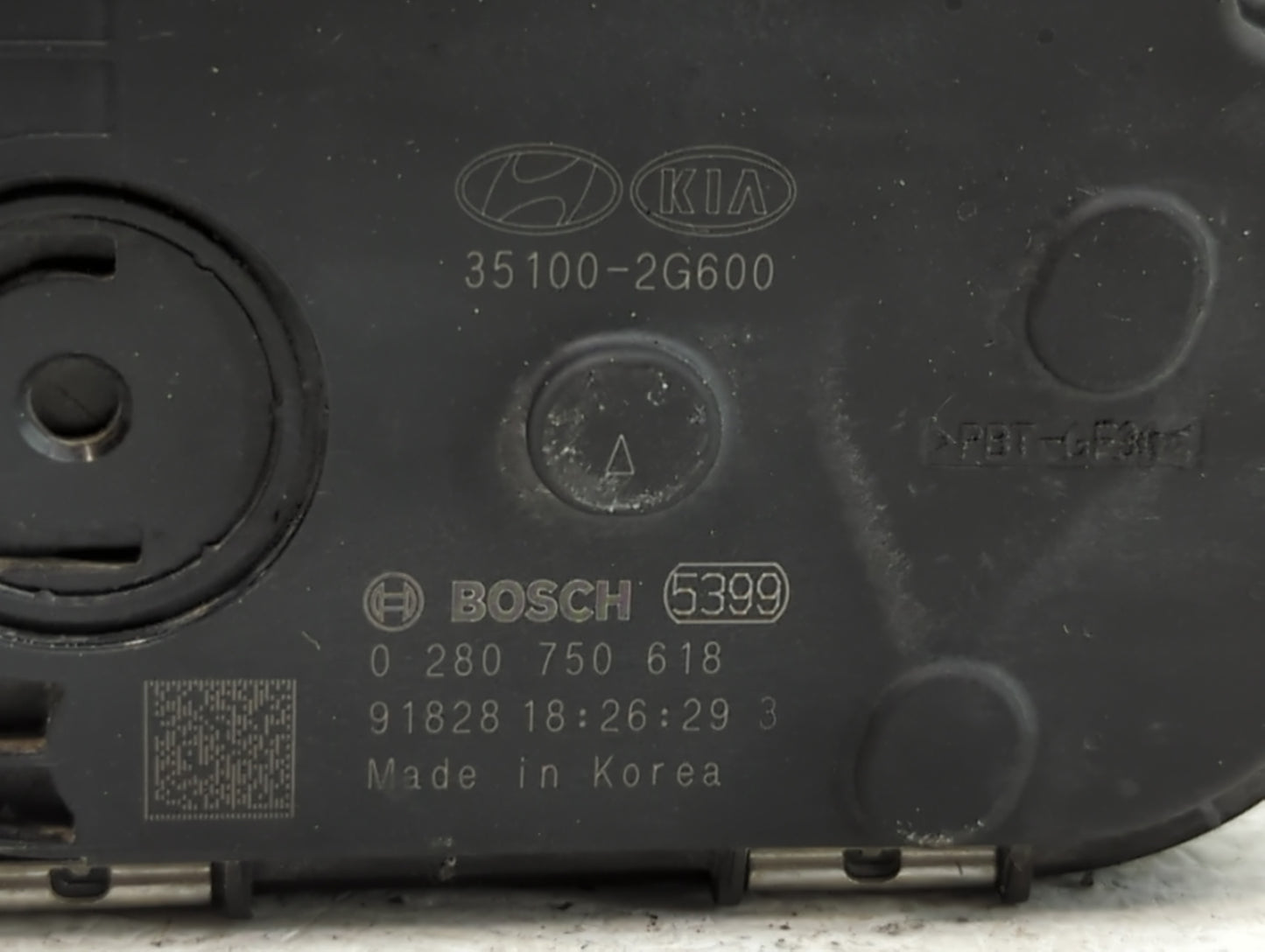 2015-2019 Hyundai Sonata Throttle Body P/N:35100-2G600 Fits Fits 2015 2016 2017 2018 2019 2020 2021 OEM Used Auto Parts - Oemusedautoparts1.com