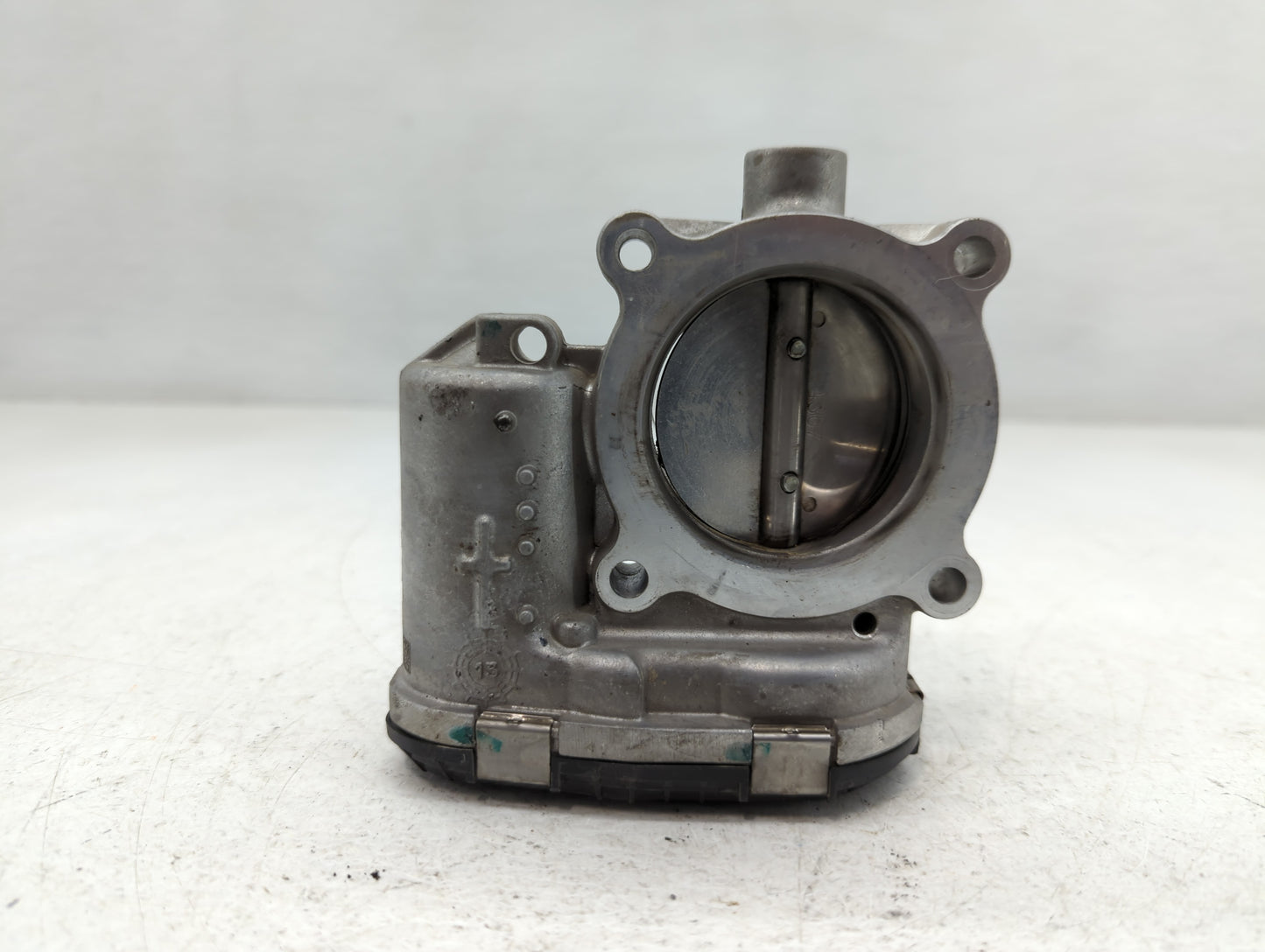 2014-2018 Ford Focus Throttle Body P/N:DS7E-9F991-BB Fits Fits 2014 2015 2016 2017 2018 2019 2020 2021 2022 OEM Used Auto Parts - Oemusedautoparts1.com