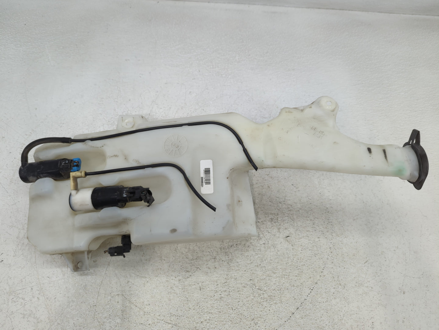 2007 Silverado 2500 Windshield Washer Fluid Reservoir Bottle Oem - Oemusedautoparts1.com