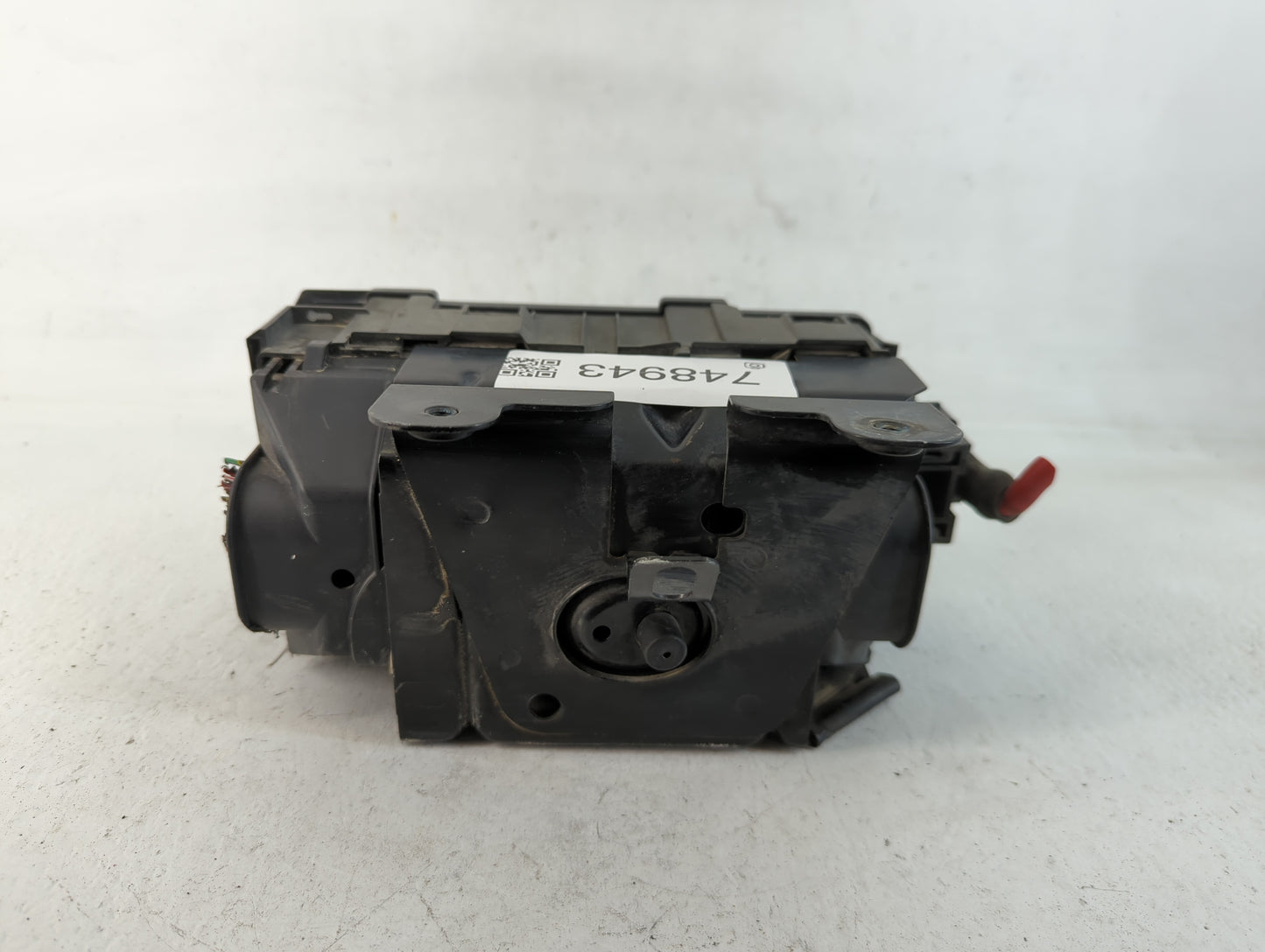 2004-2011 Lincoln Town Car Fusebox Fuse Box Panel Relay Module P/N:234 4176 Fits Fits 2004 2005 2006 2007 2008 2009 2010 2011 OEM Used Auto Parts - Oemusedautoparts1.com
