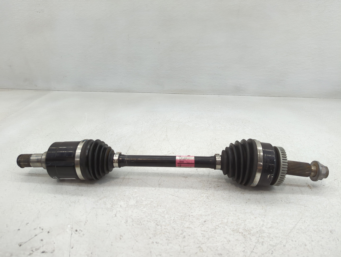 2016-2018 Hyundai Tucson Axle Shaft Front Driver Cv C/v - Oemusedautoparts1.com