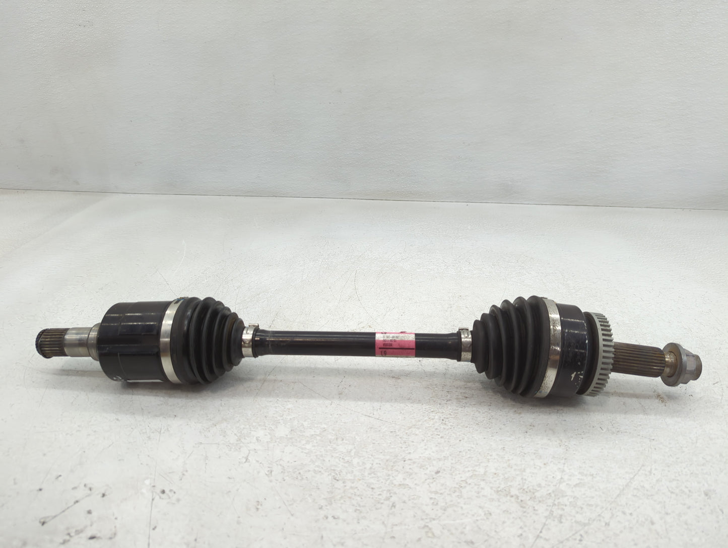 2016-2018 Hyundai Tucson Axle Shaft Front Driver Cv C/v - Oemusedautoparts1.com