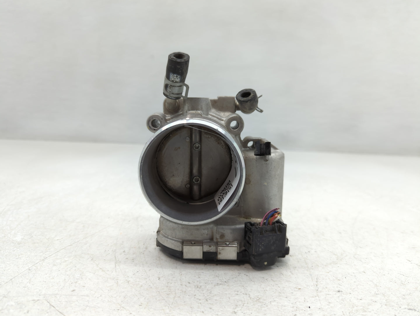 2015-2019 Hyundai Sonata Throttle Body P/N:35100-2G600 Fits Fits 2015 2016 2017 2018 2019 2020 2021 OEM Used Auto Parts - Oemusedautoparts1.com