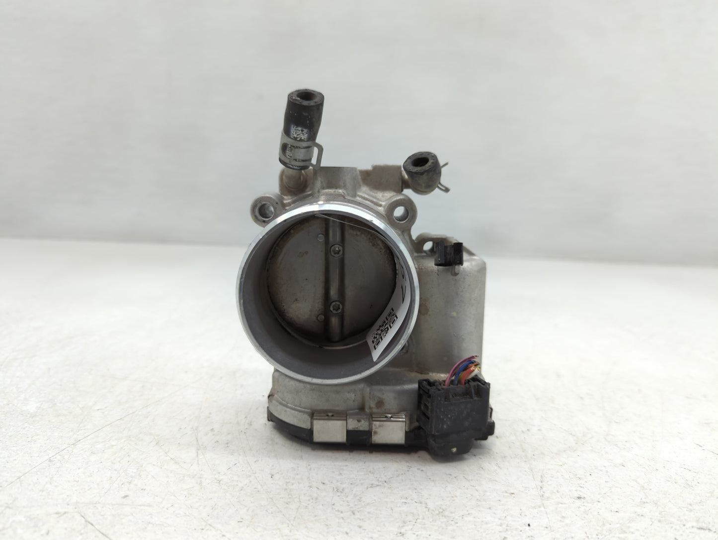 2015-2019 Hyundai Sonata Throttle Body P/N:35100-2G600 Fits Fits 2015 2016 2017 2018 2019 2020 2021 OEM Used Auto Parts - Oemusedautoparts1.com