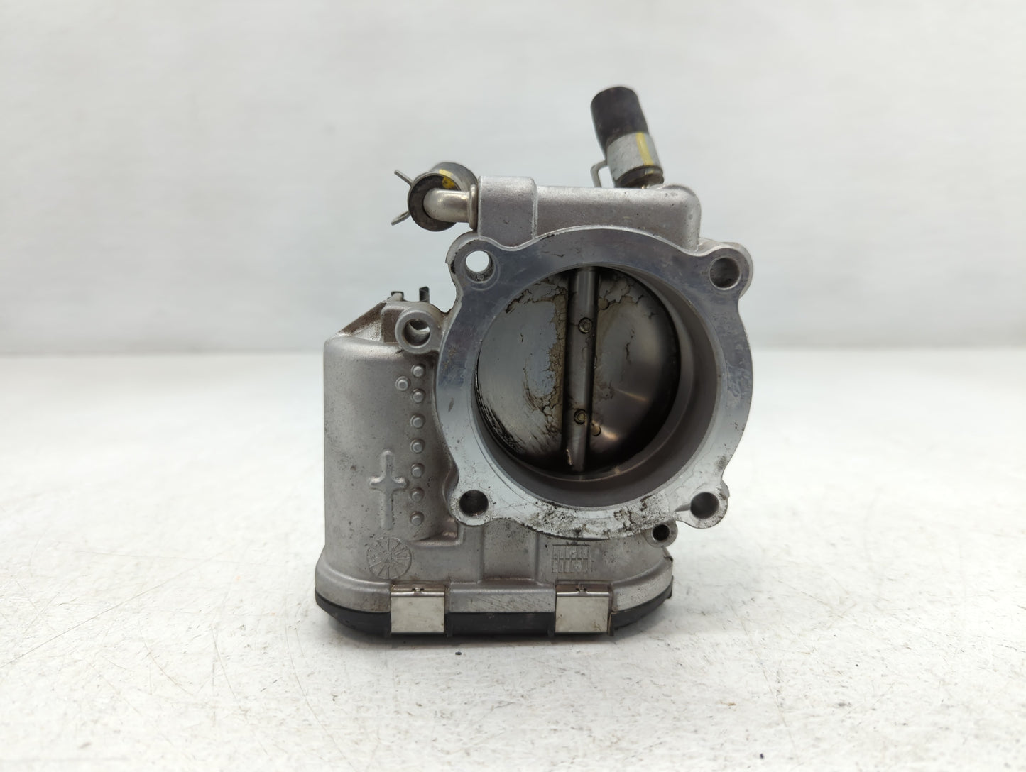 2015-2019 Hyundai Sonata Throttle Body P/N:35100-2G600 Fits Fits 2015 2016 2017 2018 2019 2020 2021 OEM Used Auto Parts - Oemusedautoparts1.com