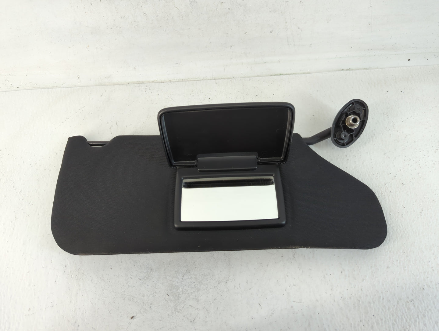 2011-2014 Chrysler 200 Sun Visor Shade Replacement Passenger Right Mirror Fits Fits 2011 2012 2013 2014 OEM Used Auto Parts - Oemusedautoparts1.com