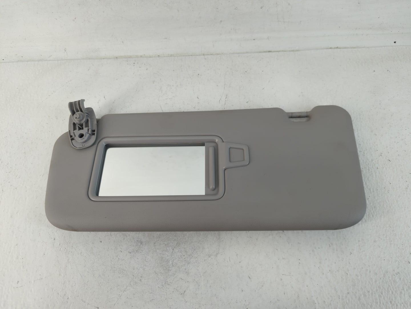 2022 Hyundai Kona Sun Visor Shade Replacement Driver Left Mirror Fits OEM Used Auto Parts - Oemusedautoparts1.com