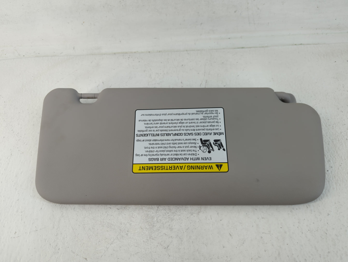 2022 Hyundai Kona Sun Visor Shade Replacement Driver Left Mirror Fits OEM Used Auto Parts - Oemusedautoparts1.com