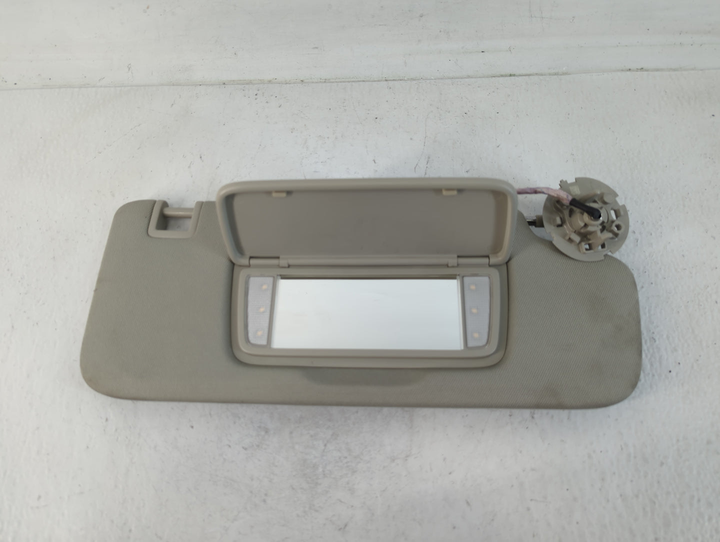 2020 Gmc Terrain Sun Visor Shade Replacement Passenger Right Mirror Fits OEM Used Auto Parts - Oemusedautoparts1.com