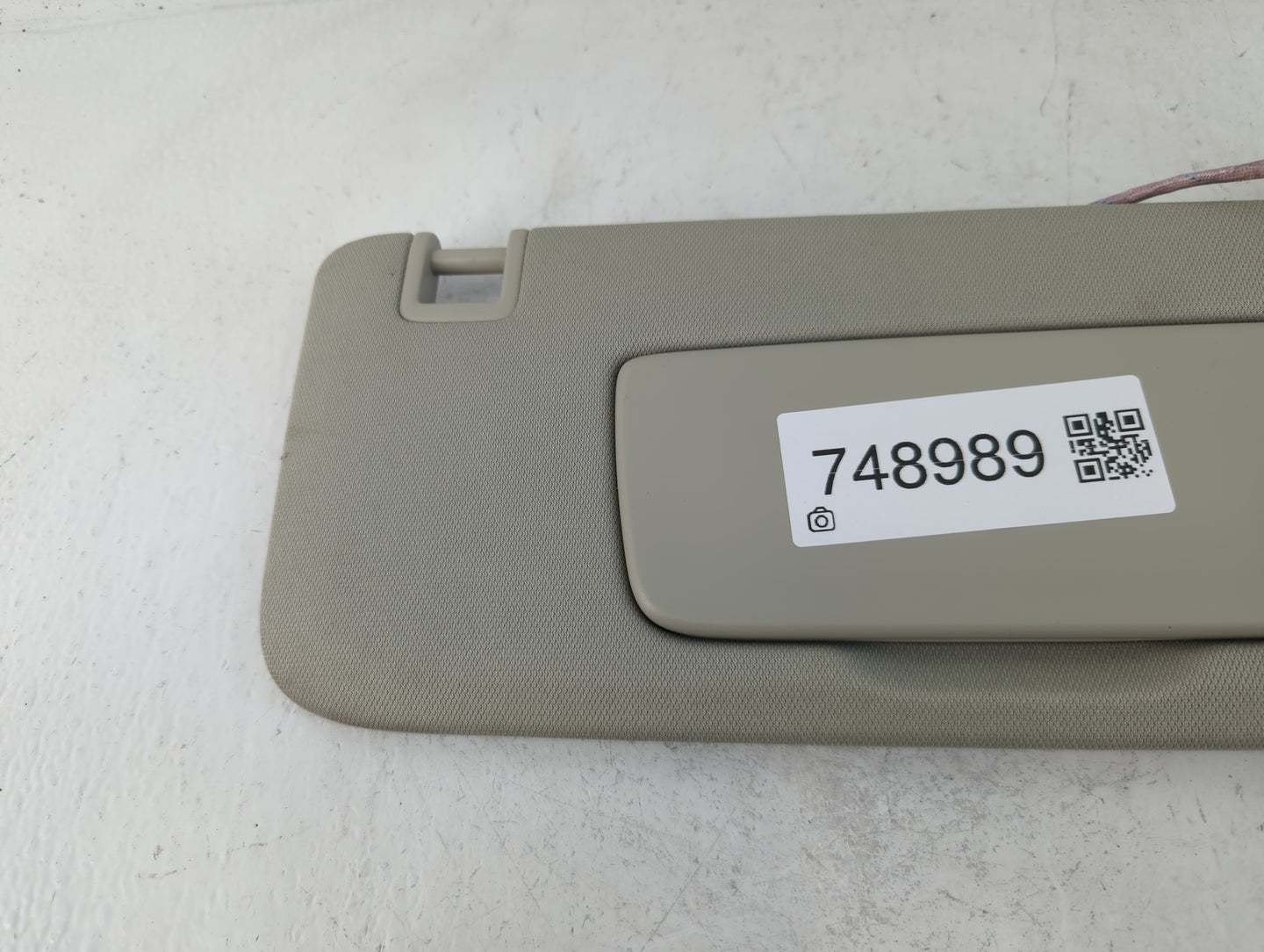 2020 Gmc Terrain Sun Visor Shade Replacement Passenger Right Mirror Fits OEM Used Auto Parts - Oemusedautoparts1.com