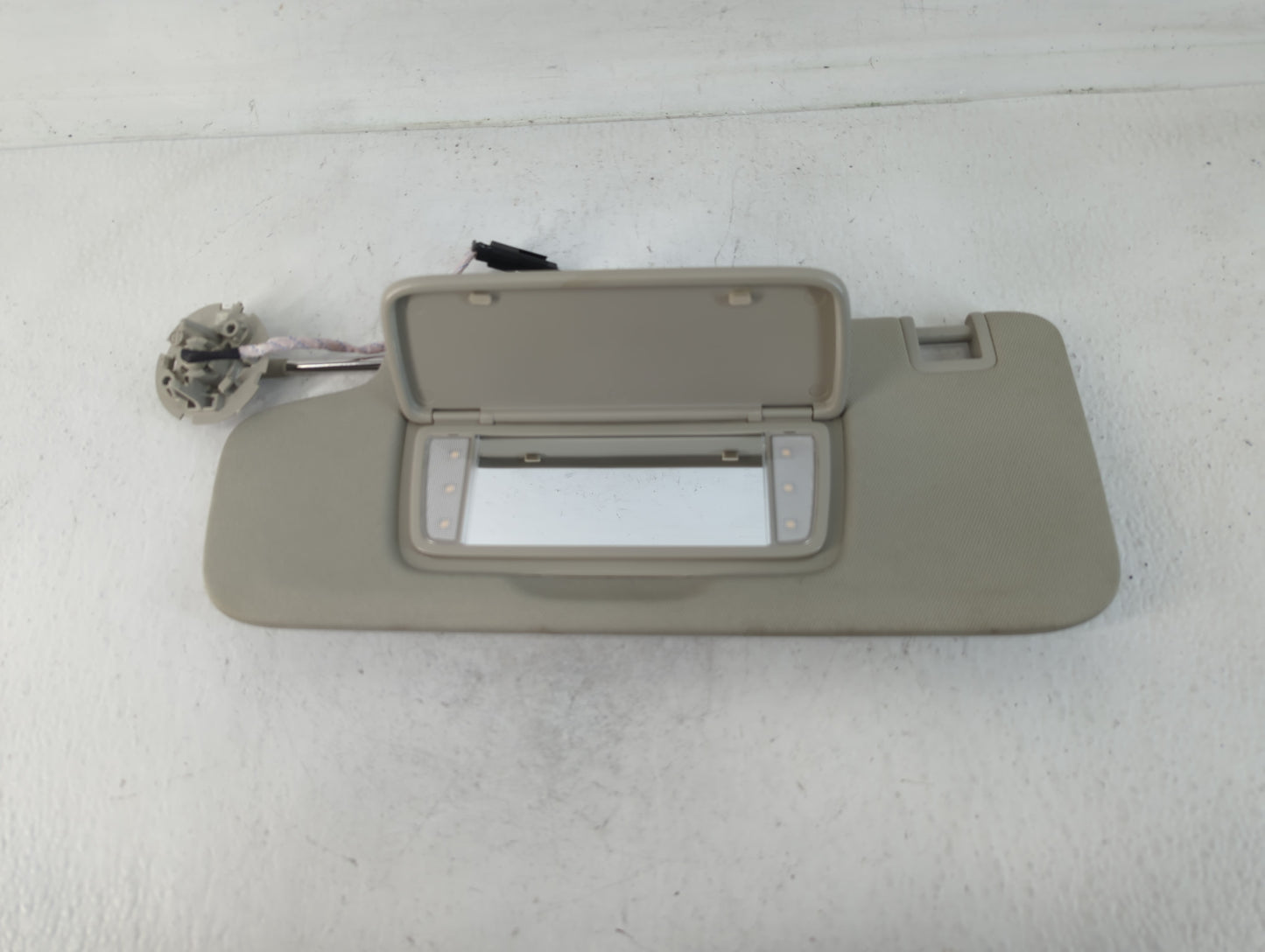 2022 Gmc Terrain Sun Visor Shade Replacement Passenger Right Mirror Fits OEM Used Auto Parts - Oemusedautoparts1.com