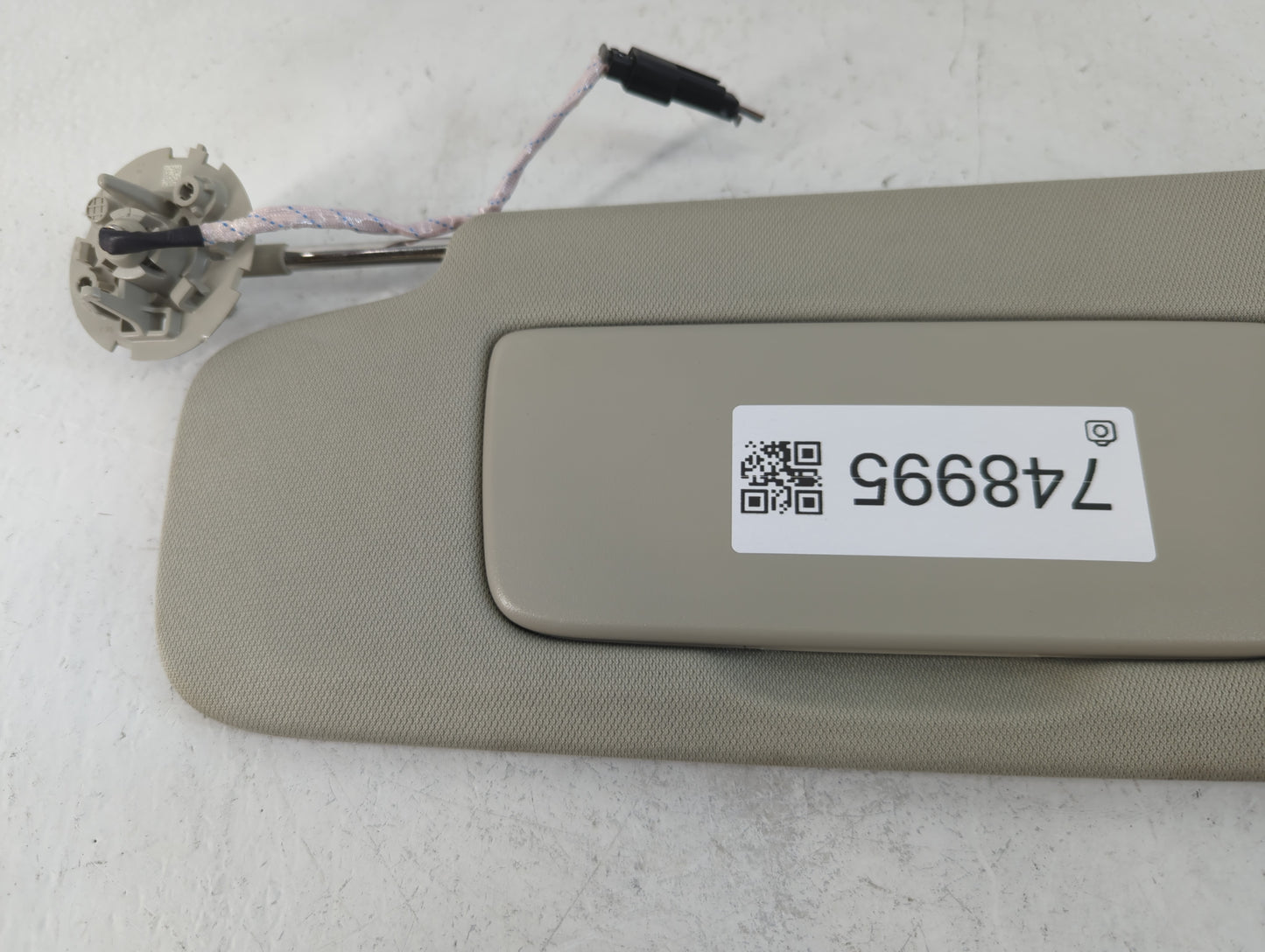 2022 Gmc Terrain Sun Visor Shade Replacement Passenger Right Mirror Fits OEM Used Auto Parts - Oemusedautoparts1.com