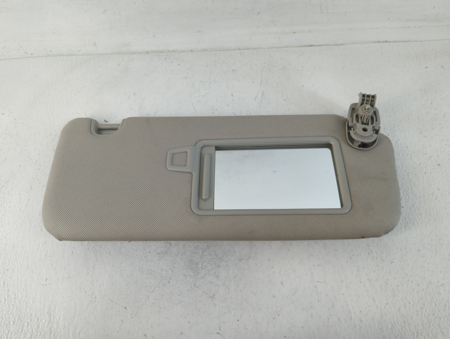 2021 Kia Sorento Sun Visor Shade Replacement Passenger Right Mirror Fits OEM Used Auto Parts - Oemusedautoparts1.com