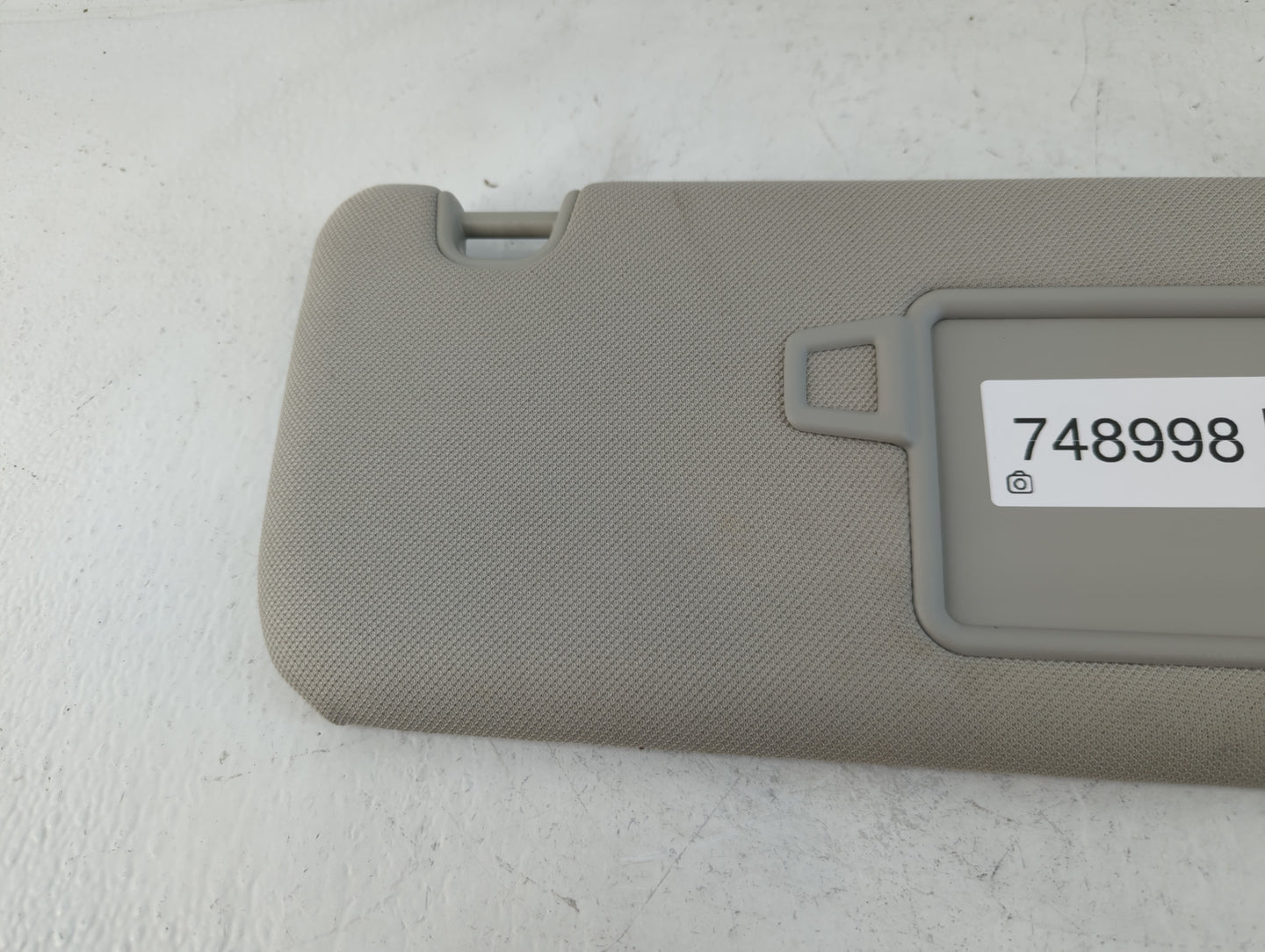 2021 Kia Sorento Sun Visor Shade Replacement Passenger Right Mirror Fits OEM Used Auto Parts - Oemusedautoparts1.com